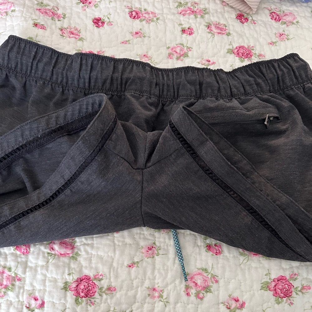 Great athletic shorts loose fit size medium